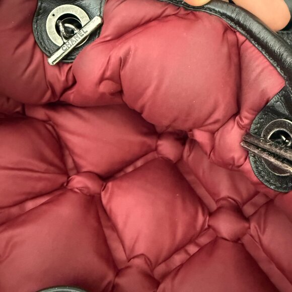 Chanel Chesterfield Shopping Tote Quilted Leather Large - Picture 9 of 11